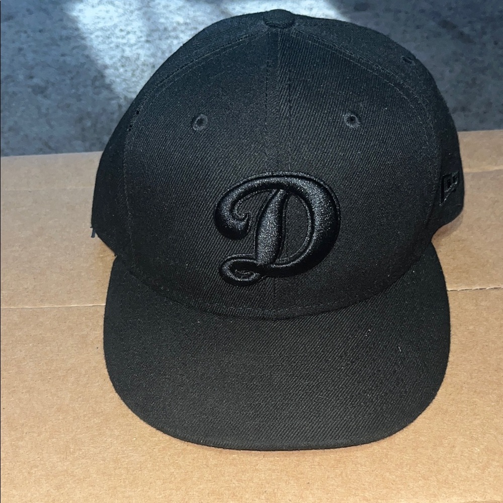 New Era Black 9FIFTY Snapback Cap